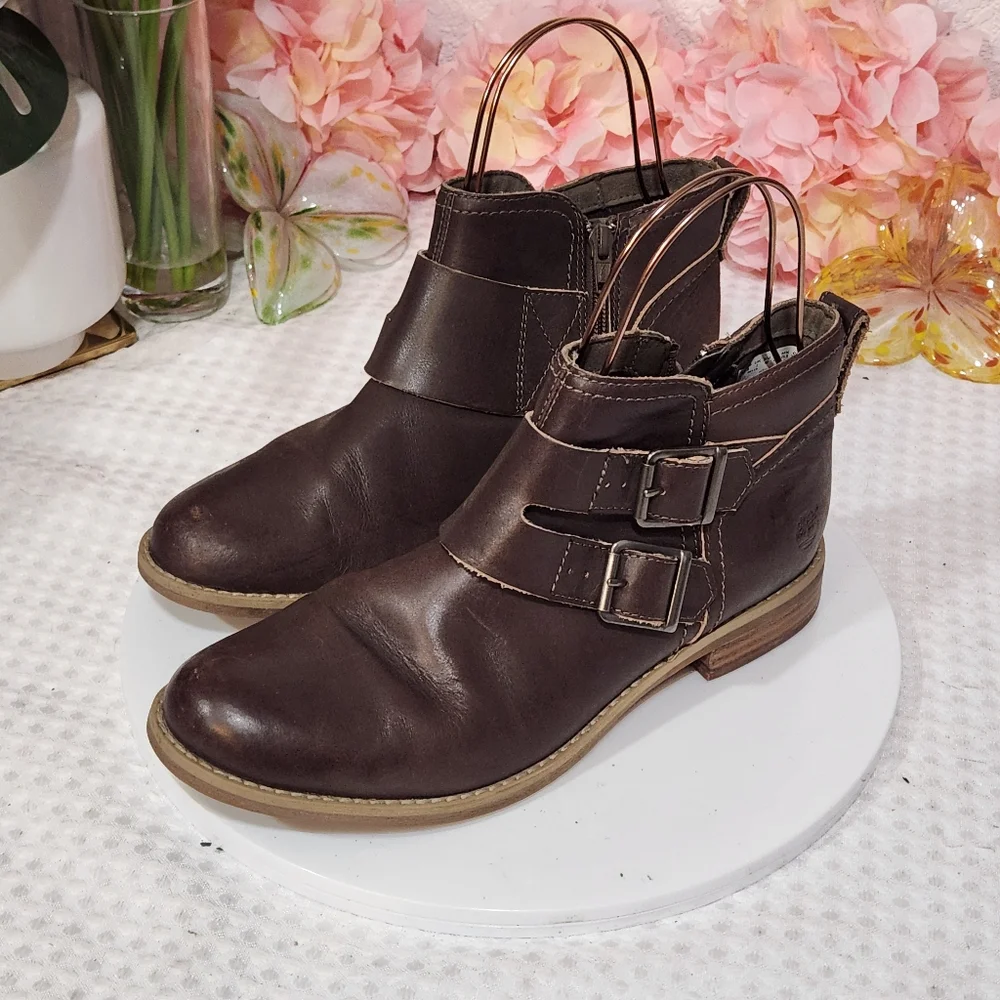 Timberland Savin Hill Double Buckle Boots Size 9